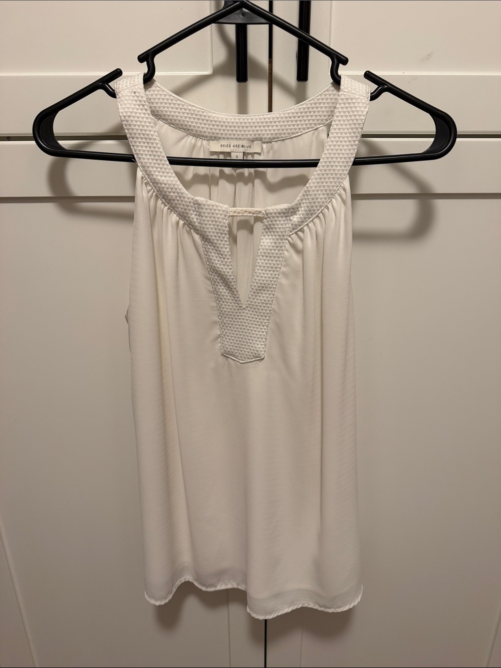 Skies are Blue Sleeveless White Textured-Trim Tank Top